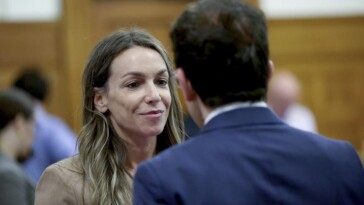 karen-read-murder-trial:-niece-reveals-‘frantic’-behavior-on-morning-boston-officer-was-found-dead