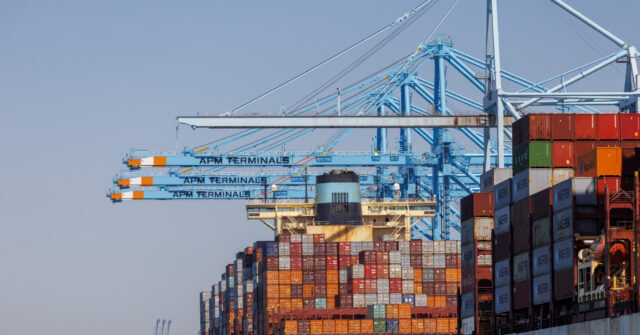 us.-import-prices-rose-in-april,-suggesting-no-tariff-supply-shock