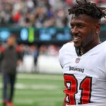 antonio-brown-gets-involved-in-incident-after-boxing-event;-police-say-no-arrests-made