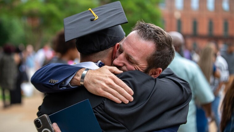 hundreds-of-chick-fil-a-workers-are-earning-their-college-degrees-without-student-debt