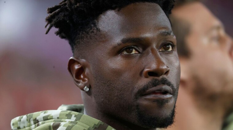 antonio-brown-briefly-detained-at-boxing-event