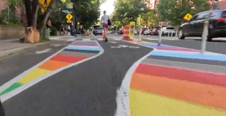 half-mile-‘rainbow-road’-painted-in-dc-for-‘world-pride’