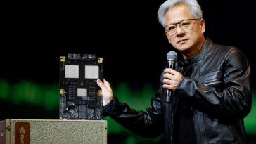 massive-stargate-uae-project-to-launch-in-2026-with-partners-nvidia,-openai,-oracle