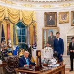 watch:-trump-overshadowed-by-7’9-florida-gator-during-viral-oval-office-meeting