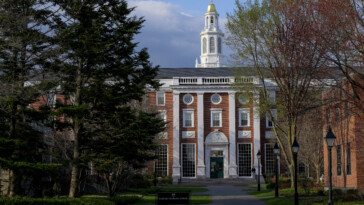 harvard-sues-trump-admin-for-barring-university-from-enrolling-foreign-students