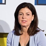 new-hampshire-gov.-kelly-ayotte-signs-bills-banning-sanctuary-cities
