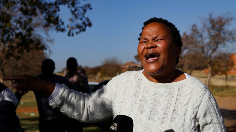 sibanye-workers-begin-to-surface-after-accident-at-south-african-gold-mine