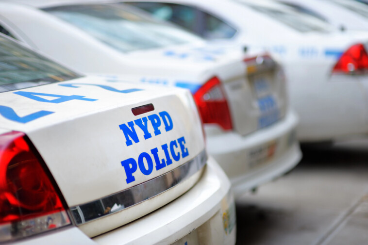off-duty-new-york-city-cop-beaten,-robbed-by-masked-thugs-while-still-in-uniform