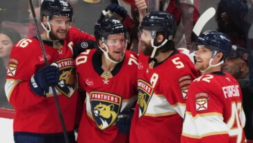 panthers’-5-goal-flurry-in-3rd-has-canes-on-brink