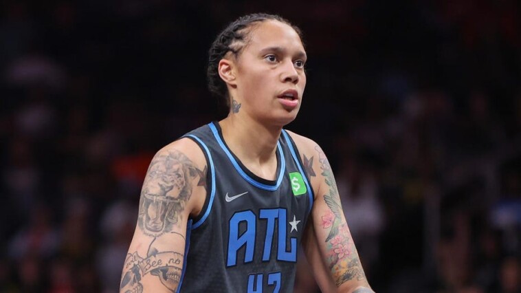 wnba-star-brittney-griner-gives-refs-an-earful-during-halftime-interview:-‘be-f—ing-better’