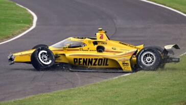 mclaughlin-wrecks-during-indy-500-warm-up-lap