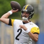 steelers-qb-speaks-out-on-‘constant-noise’-with-aaron-rodgers-decision-looming