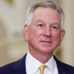 pro-trump-senator-to-leave-his-seat-open-as-he-pursues-a-new-political-challenge