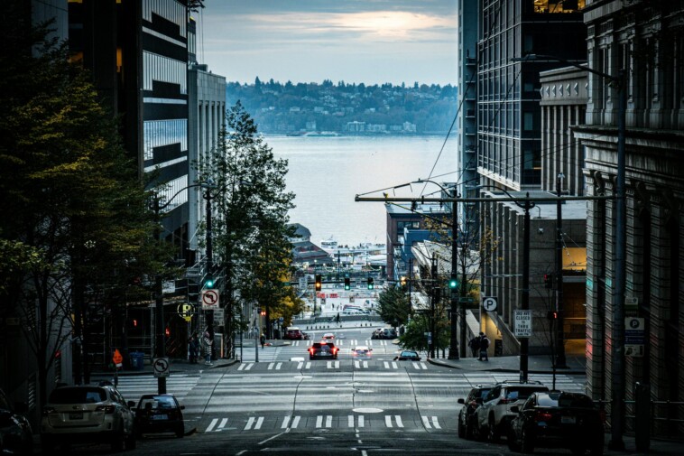 the-lgbt-mob-just-attacked-christians-in-seattle-with-no-repercussions