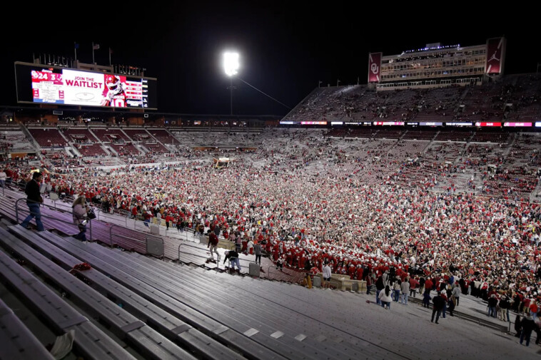 sec-ups-field-and-court-storming-fines-to-$500,000-for-each-violation