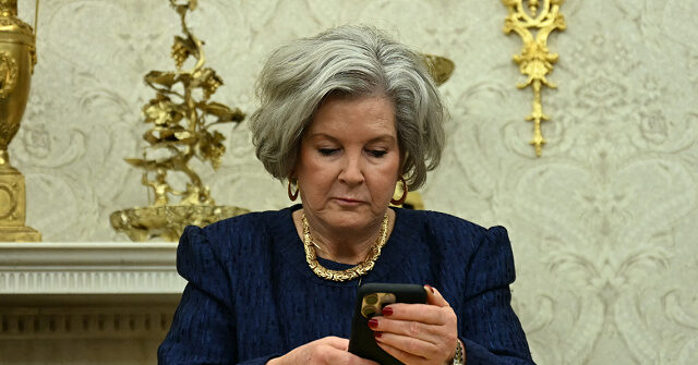 fbi-investigating-impersonation-of-white-house-chief-of-staff-susie-wiles