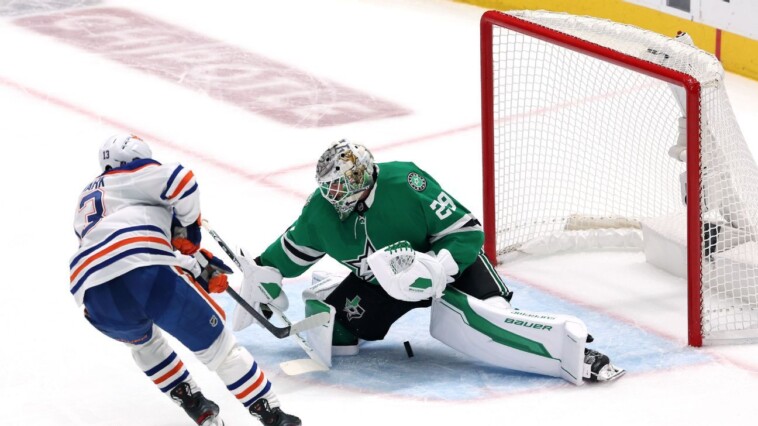 stars’-deboer-defends-call-to-pull-oettinger-early