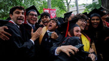 state-department-begins-‘vetting’-all-visa-applications-for-foreigners-visiting-harvard