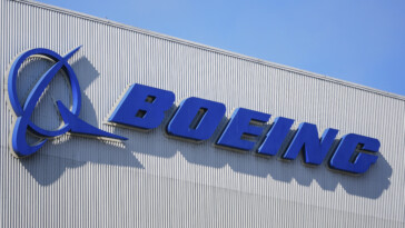 families-of-victims-in-crashes-plan-objection-to-boeing’s-deal-with-doj