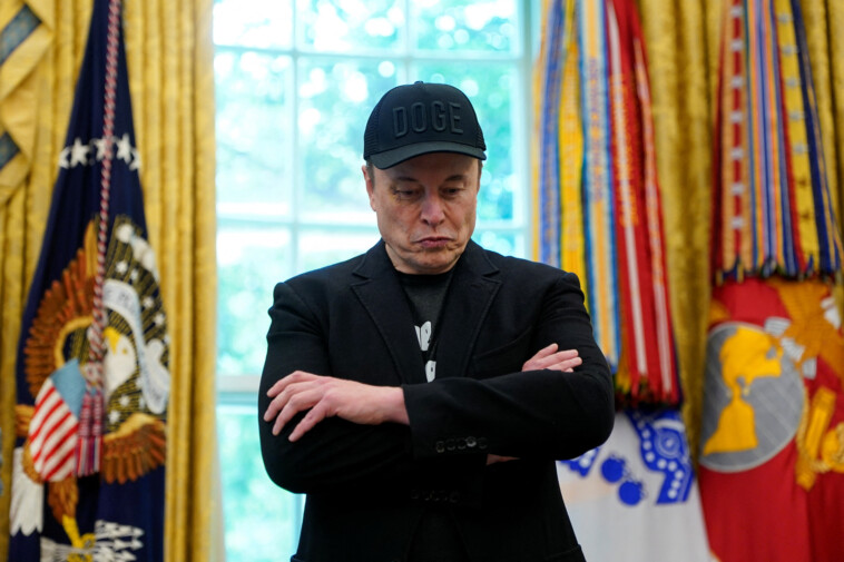 elon-musk-ducks-question-on-drug-use-while-stumping-for-trump-in-2024:-‘let’s-move-on’
