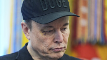 elon-musk-raises-concerns-after-sporting-black-eye-at-white-house-farewell