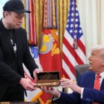 trump-gives-outgoing-elon-musk-a-‘very-special’-gift-‘as-a-presentation-from-our-country’
