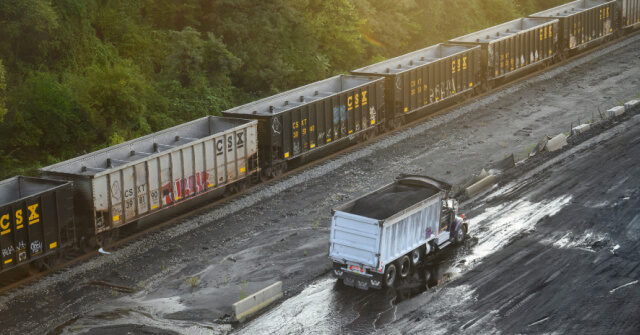 trump-to-double-tariffs-on-steel-imports-to-50-percent-after-us.-steel-deal