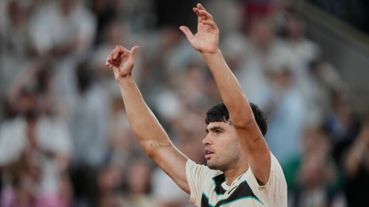 alcaraz-‘suffered-quite-a-lot,’-but-advances-in-paris