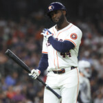 astros-shutting-down-yordan-alvarez-in-brutal-injury-swerve