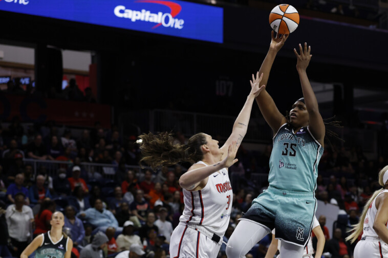 liberty’s-jonquel-jones-answering-coach’s-rebounding-challenge