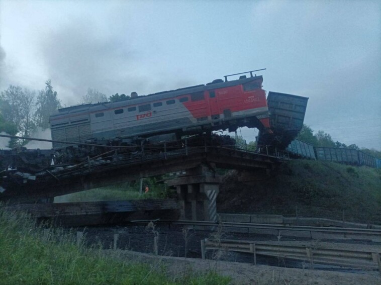 at-least-7-dead-as-bridges-collapse-in-2-russian-regions-bordering-ukraine