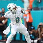 source:-steelers-renew-talks-with-fins-te-smith