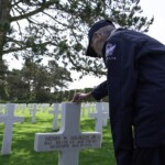 world-war-ii-veterans-travel-to-normandy-for-emotional-d-day-commemoration
