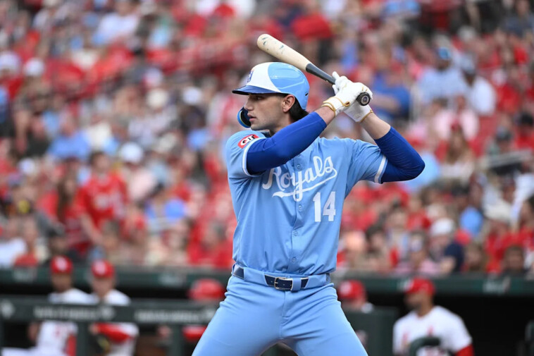 royals-star-rookie-jac-caglianone-smacks-rbi-double-for-first-mlb-hit-with-father-watching