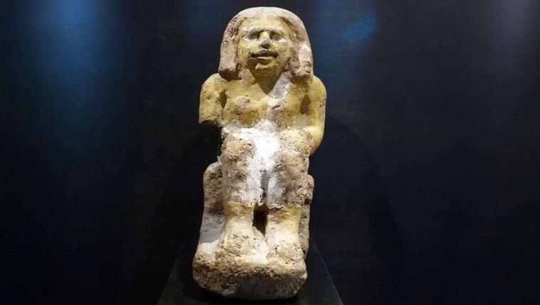 unearthed-ancient-sculpture-gives-insight-into-how-much-ancient-people-sucked-at-art