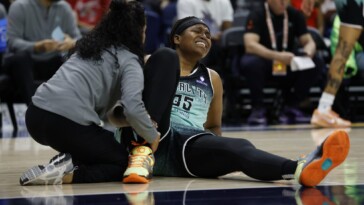 how-jonquel-jones’-injury-status-complicates-liberty’s-undefeated-start