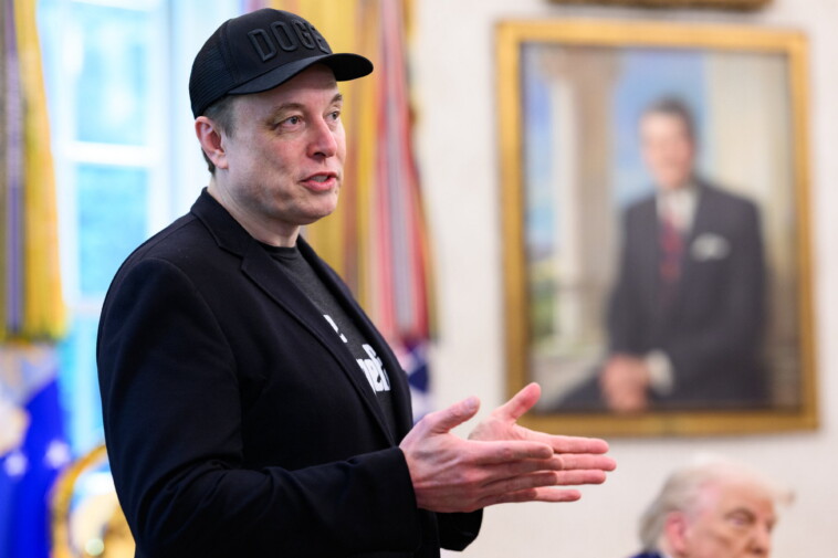 elon-musk-bashes-steve-bannon-as-‘a-criminal’-after-podcast-host-urges-trump-to-seize-spacex
