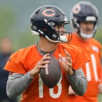 why-film-study-is-so-important-to-young-nfl-qbs-like-the-bears’-caleb-williams
