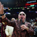 wrestling-legend-ric-flair-reveals-cancer-diagnosis-after-previously-denying-reports
