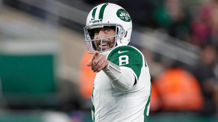aaron-rodgers-officially-signs-one-year-contract-with-steelers-worth-over-$13-million:-report