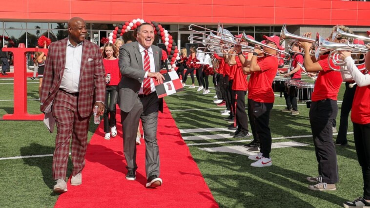 dan-mullen-wants-to-win-in-style-at-unlv