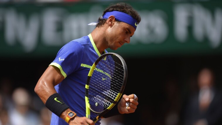 racket-rafael-nadal-used-to-win-2017-french-open-sells-for-$157,333
