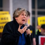 here-are-the-craziest-moments-from-monday’s-anti-ice-protest-in-dc