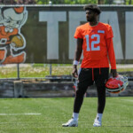 shedeur-sanders-can-win-the-cleveland-browns-starting-qb-job.-here’s-how,-from-inside-the-building