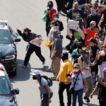 trump-administration-has-stark-warning-for-violent-anti-ice-demonstrators-and-more-top-headlines