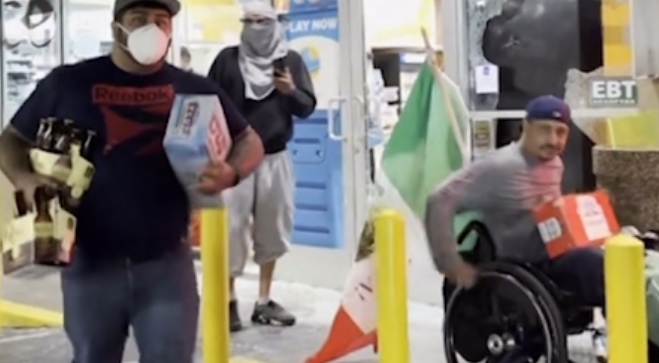 (video)-mass-looting-begins-in-los-angeles-–-gas-stations,-adidas,-nike,-t-mobile-hit