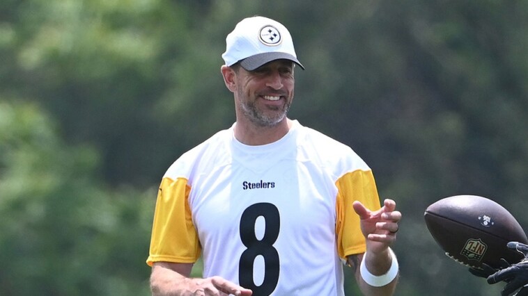 aaron-rodgers-reveals-he-has-been-married-for-‘a-couple-months’