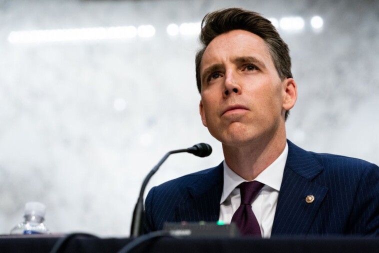 hawley-teams-up-with-democrat-on-$15-federal-minimum-wage-bill