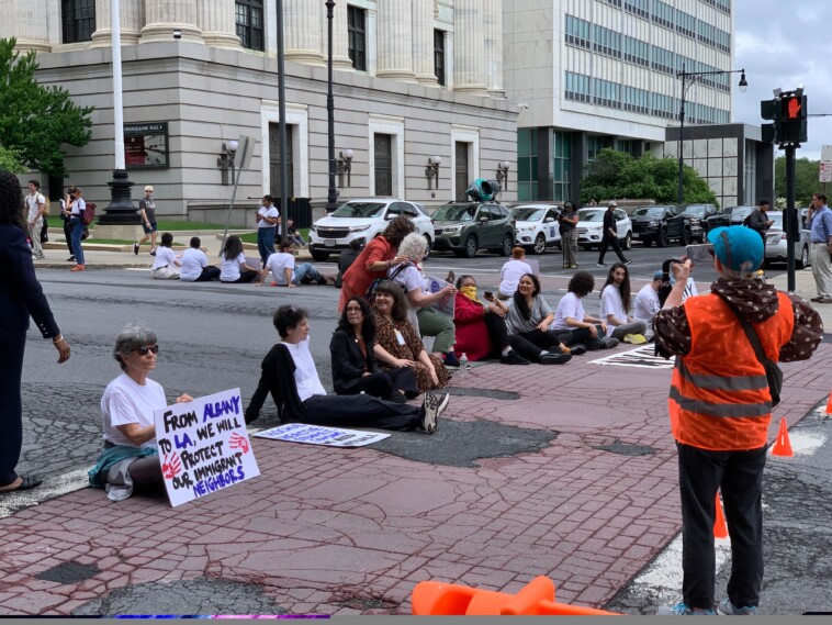 pro-sanctuary-dems,-activists-launch-albany-sit-in-to-push-law-that-would-restrict-ice