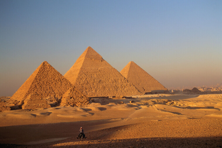 controversial-researchers-claim-second-‘hidden-city’-found-beneath-egypt’s-pyramids:-report